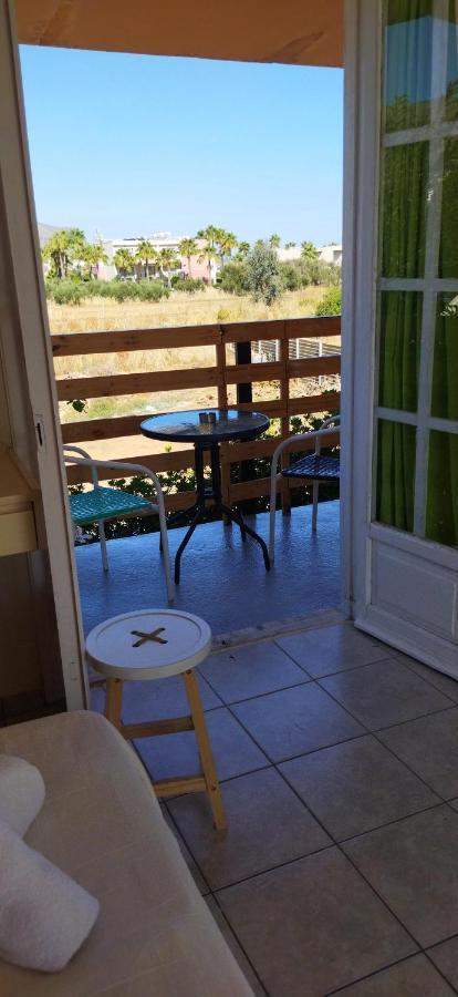 Cleo Rooms 250M From The Beach Malia  Ngoại thất bức ảnh