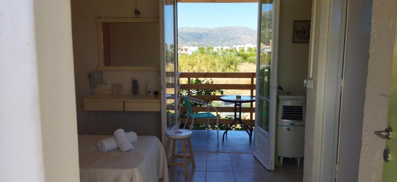 Cleo Rooms 250M From The Beach Malia  Ngoại thất bức ảnh