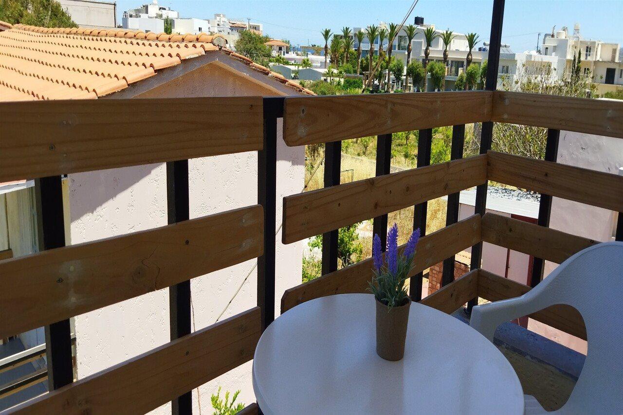 Cleo Rooms 250M From The Beach Malia  Ngoại thất bức ảnh